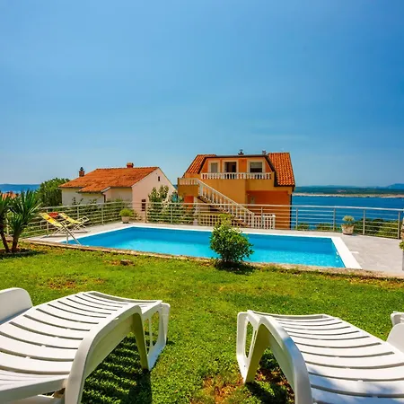 Viki D Apartment Dramalj